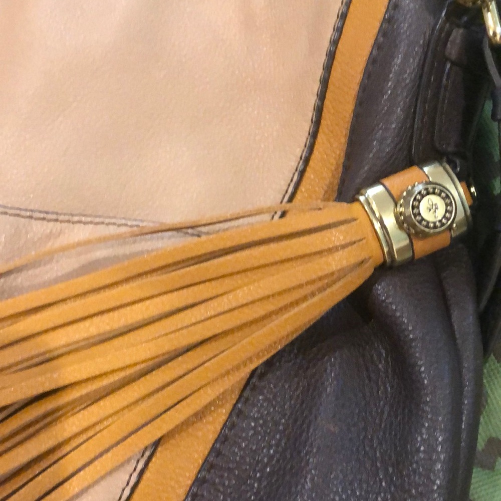 orYANY Handbag - Picture 8 of 9